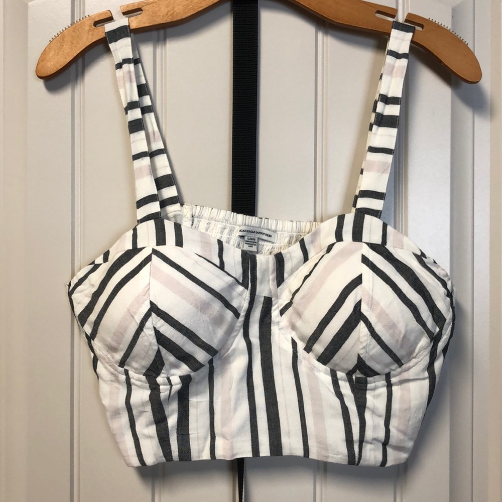Women’s American Eagle Crop Top w/ support